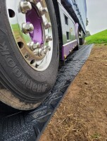 X18-GRIP FAHRPLATTE 18mm 1000x2000mm Profil 4mm schwarz 40t/m2** Bodenplatte Bodenschutzplatten Kunststoffplatten Bodenschutzmatte